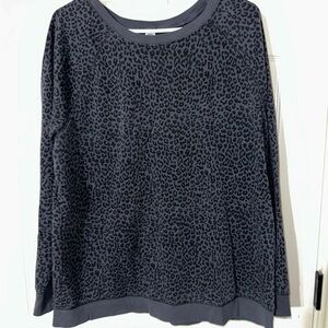 Old Navy Gray Leopard Print Crew Neck Sweater